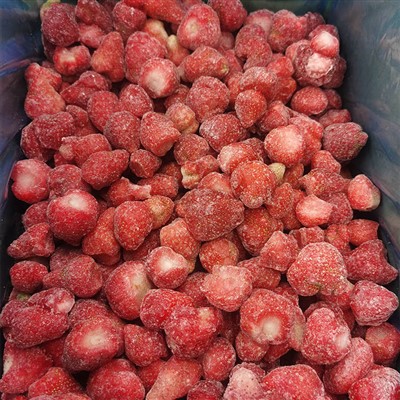 Frysta vilda jordgubbar